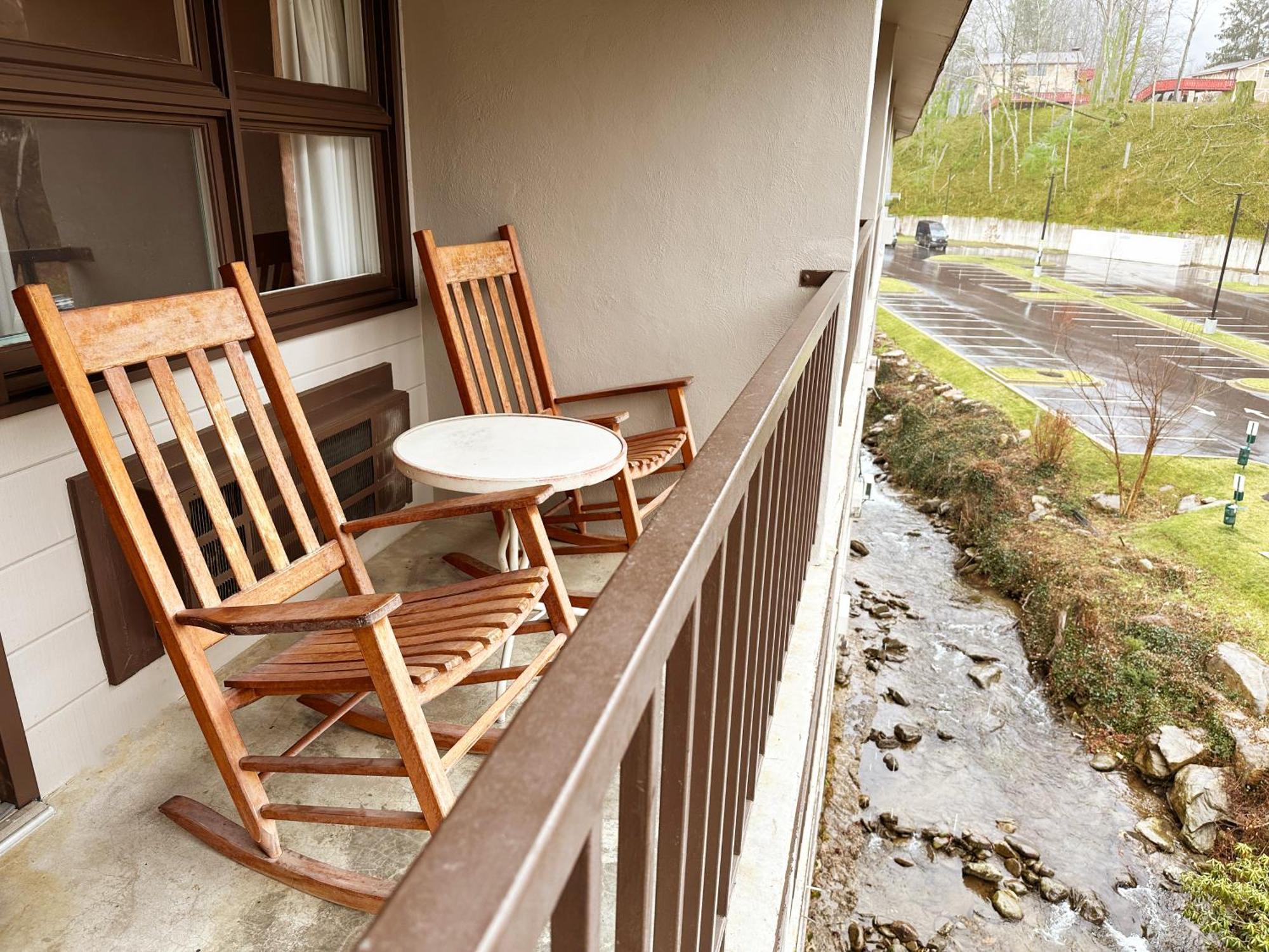 Sidney James Mountain Lodge Gatlinburg Exterior foto